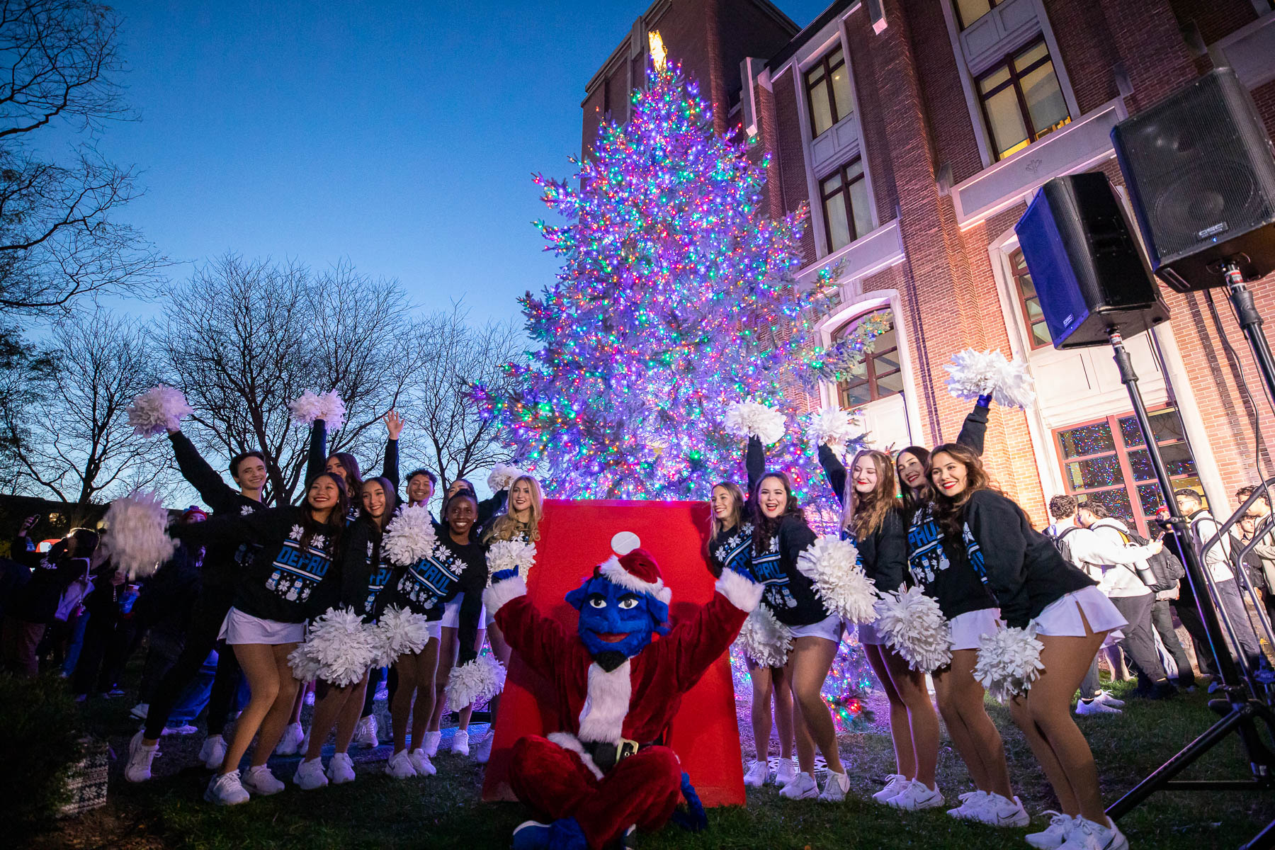 The tree will, as always, remain lit until students return to DePaul in January for the Winter Quarter. (Photo by Jeff Carrion / DePaul University) 